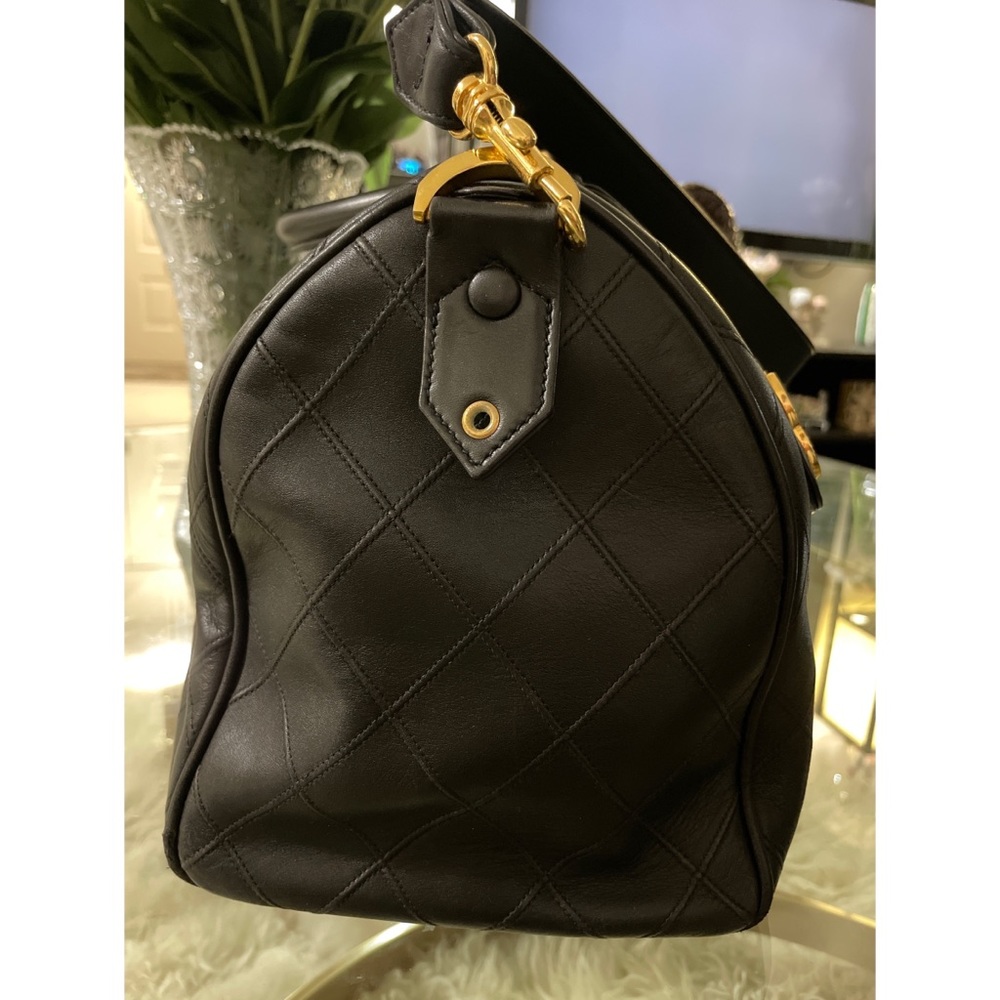 SALE!!! 🎉🎉🎉Chanel Vintage Lambskin Diamond Stitch Boston Bag - Picture 5 of 16